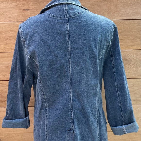 Bellezza Republic Emilia-Calou Classic Denim Blazer. Size L. - Picture 2 of 3